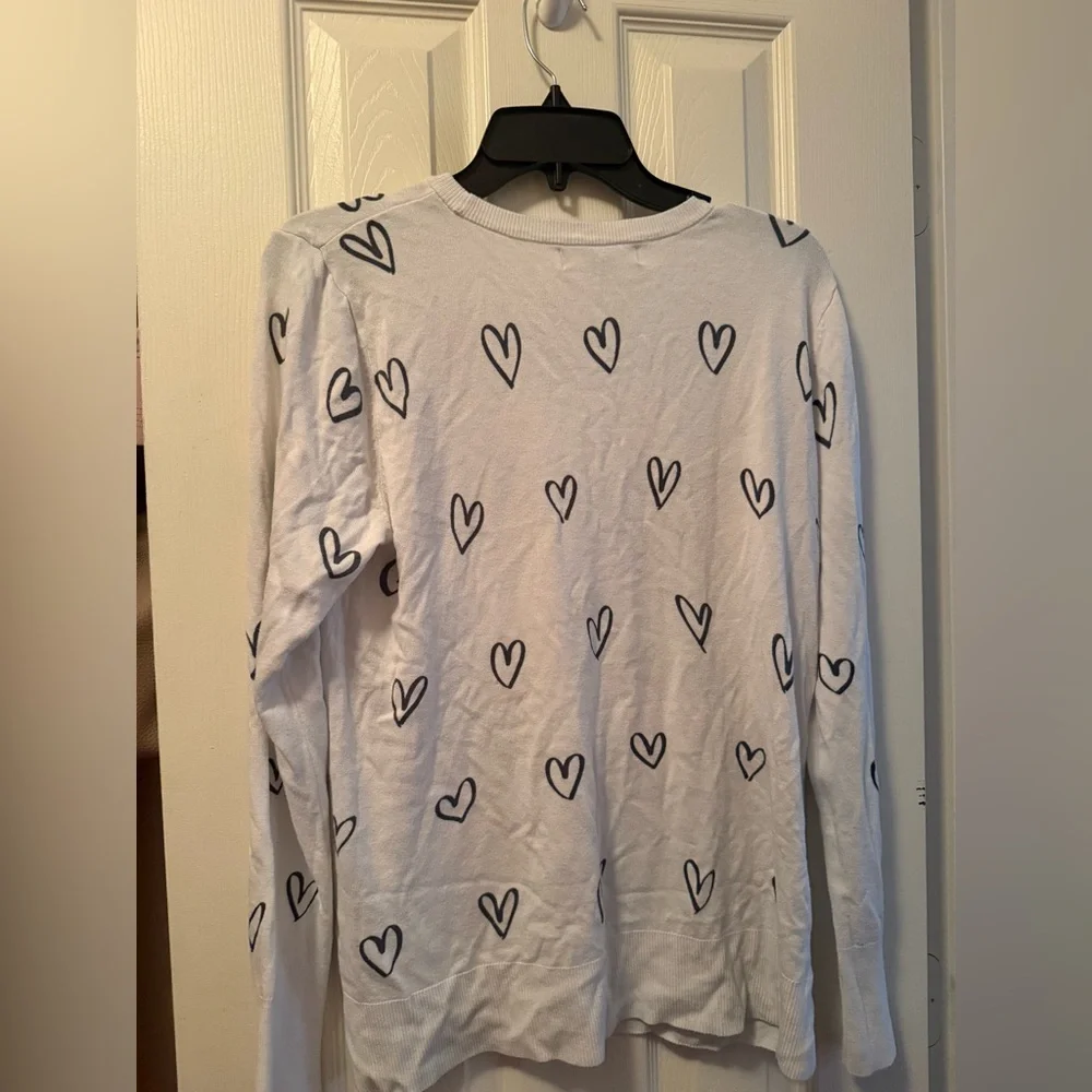 Heart Pattern Sweater Large - Picture 3 of 3